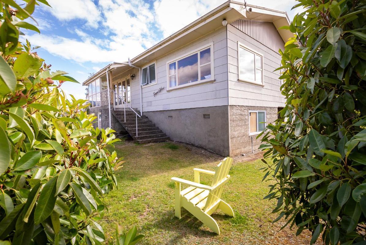 Grand View - Te Anau Holiday Home Exterior photo